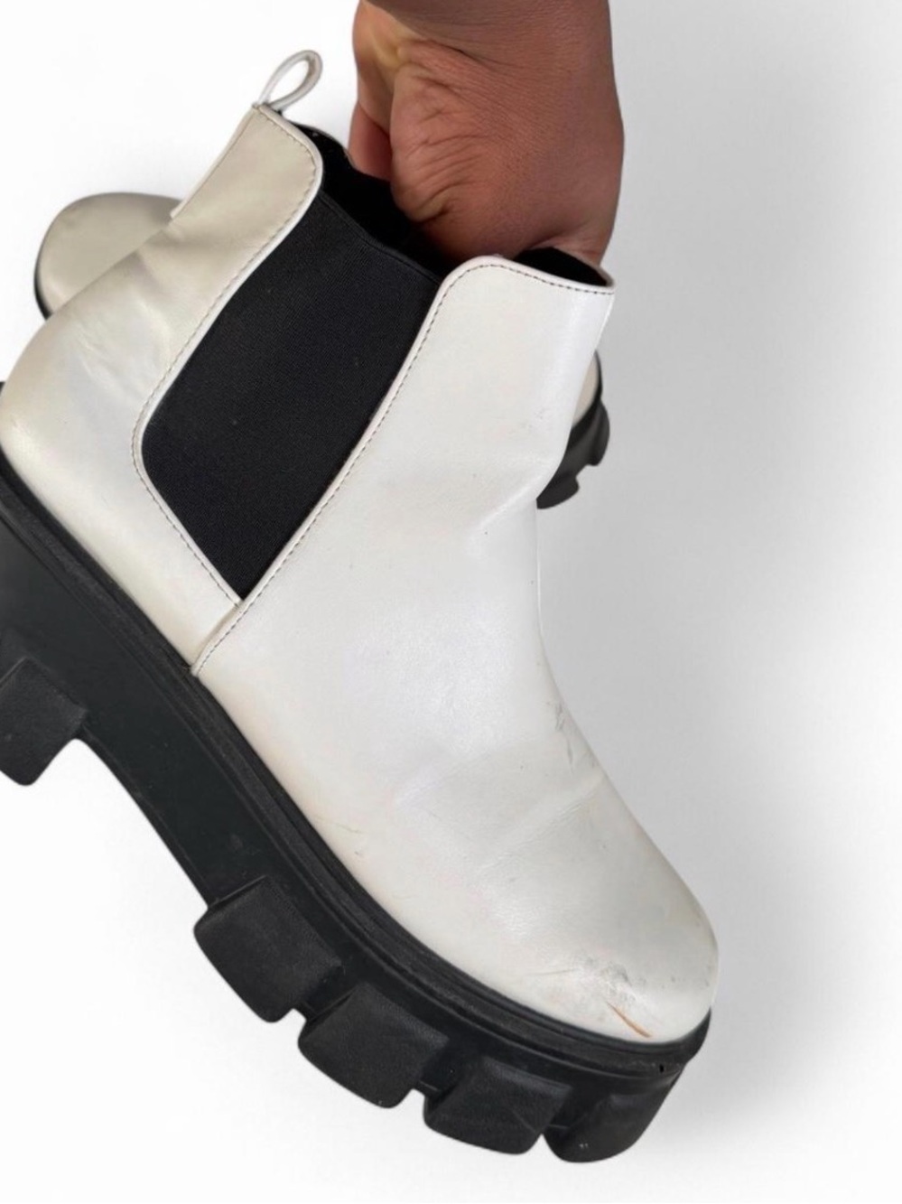 Forever 21 White and Black Chunky Chelsea Ankle Boots